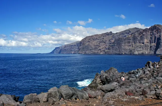 De zeekliffen van Los Gigantes aan de westkust van Tenerife